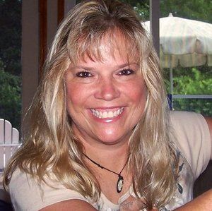 Meet your Posher, Lori